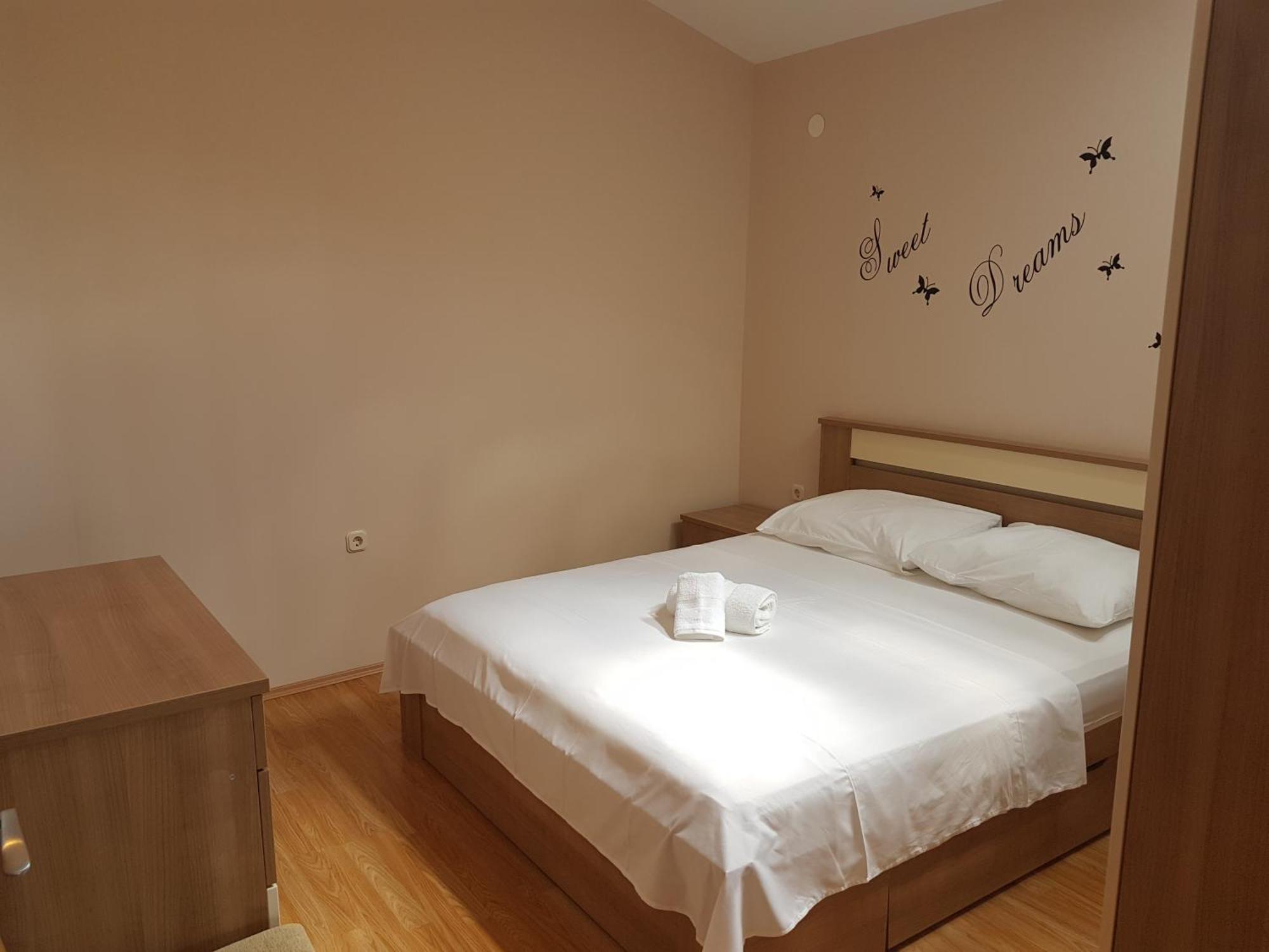 Apartments Mrdelja Vrsi Εξωτερικό φωτογραφία